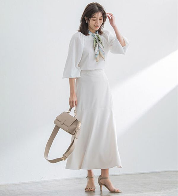 Pierrot（ピエロ）の「スクエアネックボリュームブラウス（ブラウス）」｜詳細画像