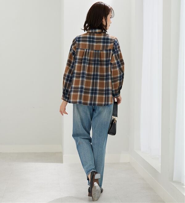 BELLUNA（ベルーナ）の「アニマル刺しゅう多ボタンデザインブラウス（ブラウス）」｜詳細画像