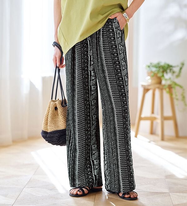 BELLUNA（ベルーナ）の「楊柳サラサラ素材プリントイージーパンツ（フルレングスパンツ）」｜詳細画像