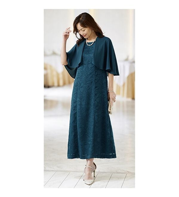 BELLUNA（ベルーナ）の「花柄オパール素材ケープ付ワンピース（プリントワンピース）」｜詳細画像