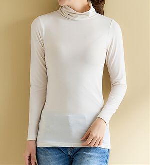 LAVIENNE（ラヴィエンヌ）の「【薄手なのに＋5.2℃】あったかインナー　タートルネック長袖＜ベリーヒート＞（肌着・インナーウェア）」｜アイボリー