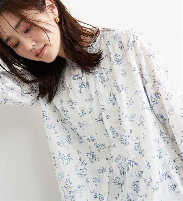 「綿100％ギャザーデザインブラウス（ブラウス）」｜詳細画像