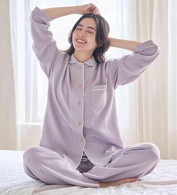 LAVIENNE（ラヴィエンヌ）の「ふんわりキルト快眠サポートパジャマ（パジャマ・ルームウェア）」｜詳細画像