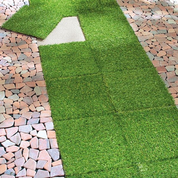 「水はけが良い人工芝　１２枚組（ガーデニング・園芸用品）」｜詳細画像