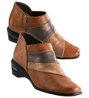 BELLUNA（ベルーナ）の「４Ｅエアソール切替デザインブーティ（ブーツ）」｜ライトブラウン