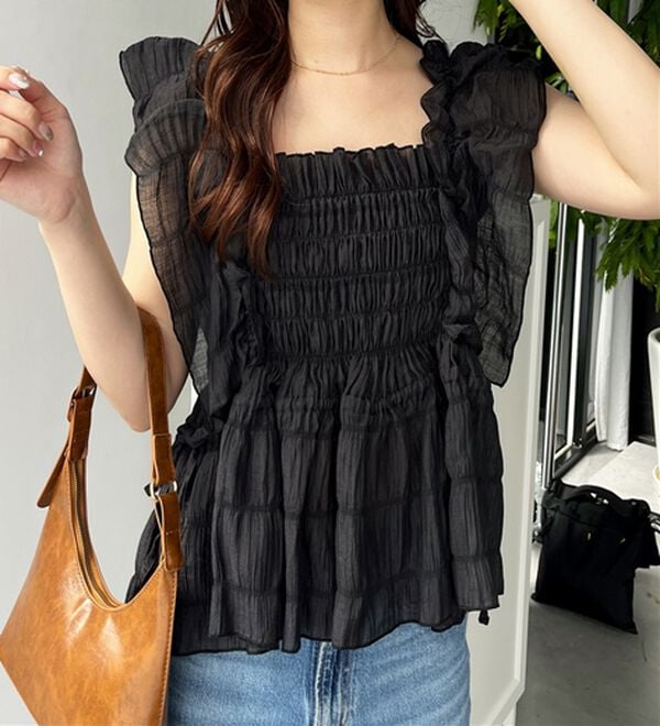 GeeRA（ジーラ）の「フリルシャーリングブラウス（ブラウス）」｜ブラック