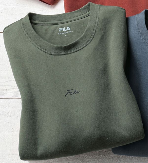 「＜フィラ＞色を愉しむ！大人デザインインナーシャツ（メンズ肌着・インナーウェア）」｜カーキ