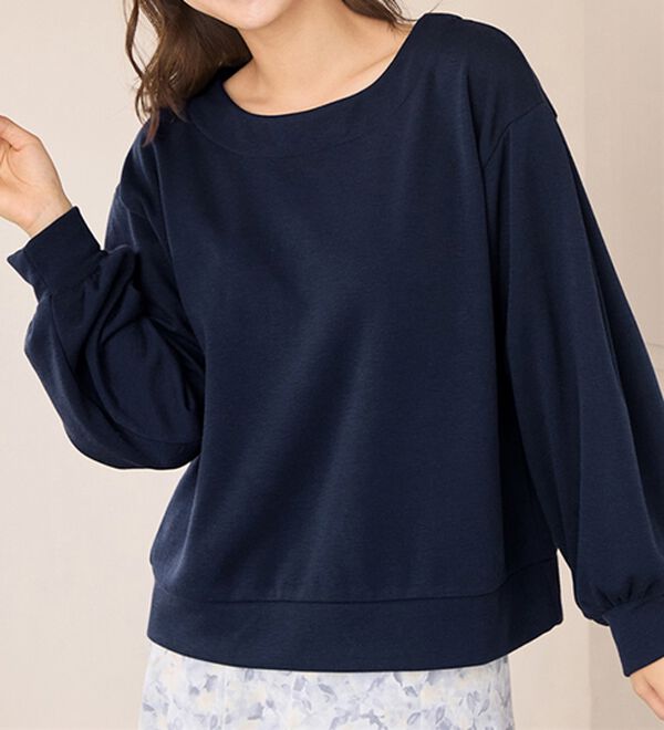 alotta（アロッタ）の「あったか裏ファー袖タックスウェット（カットソー）」｜詳細画像