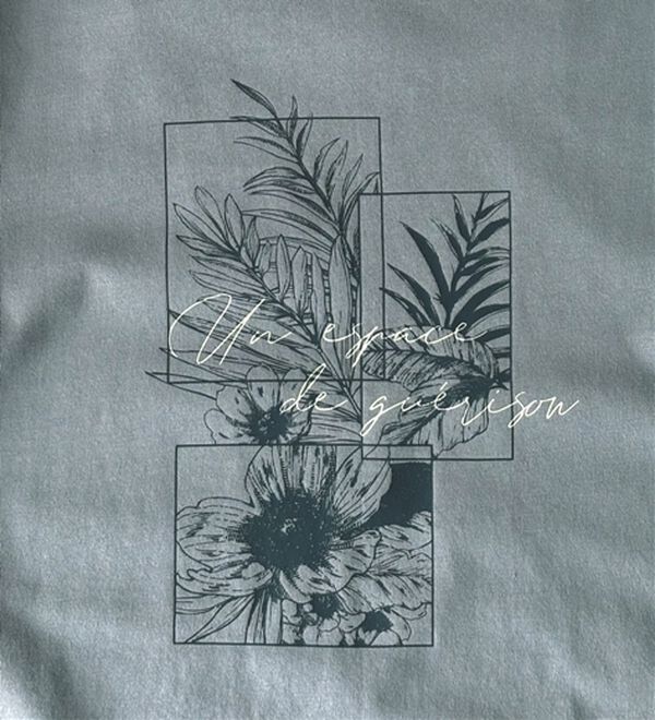 BELLUNA（ベルーナ）の「【着回しのミカタ！】綿100％大人顔サマ見えプリントロンT（カットソー）」｜詳細画像