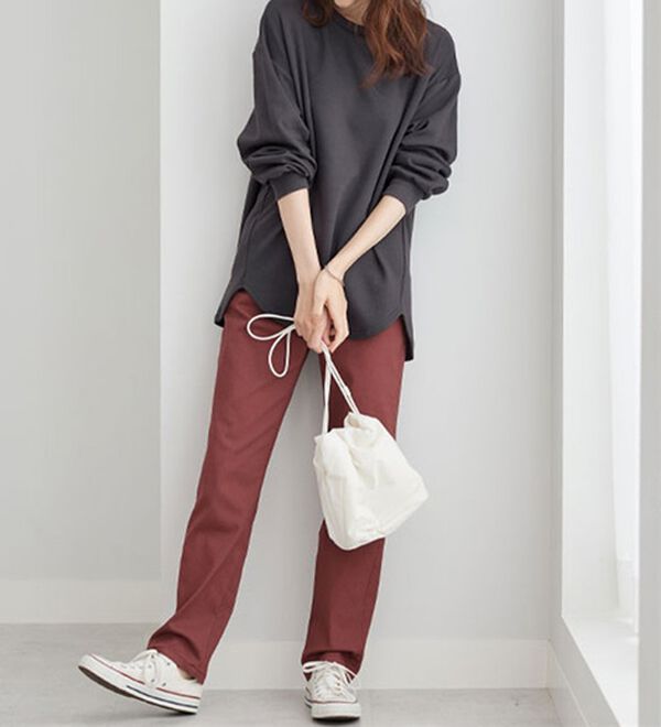 BELLUNA（ベルーナ）の「ふわふわ裏ファーゆったりプルオーバー（カットソー）」｜詳細画像