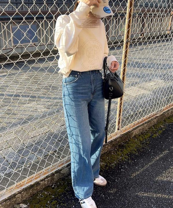 GeeRA（ジーラ）の「ハイウエストストレートデニム（ワイドパンツ・ガウチョ）」｜詳細画像