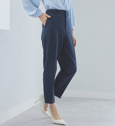 BELLUNA（ベルーナ）の「＜セレモニースタイル＞センタープレステーパードパンツ（テーパードパンツ）」