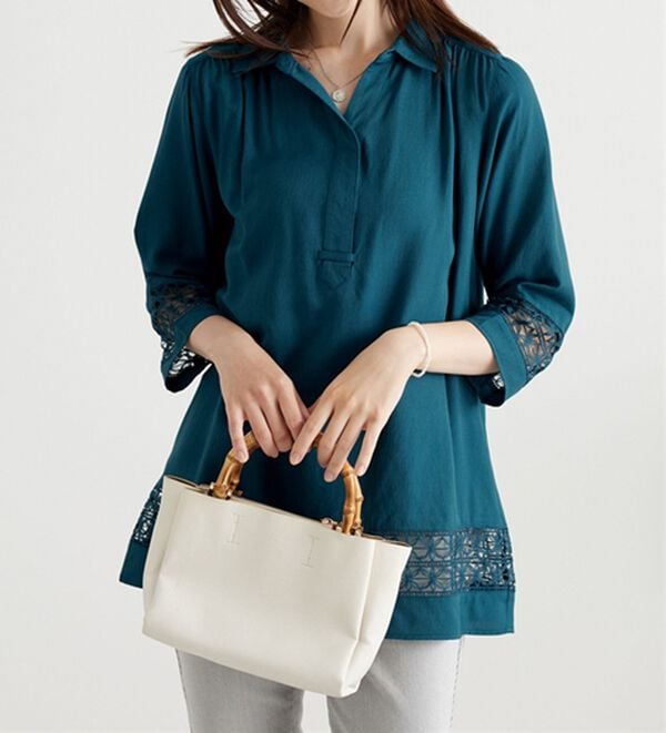 BELLUNA（ベルーナ）の「袖＆裾レース切替シャツチュニック（チュニック）」｜詳細画像