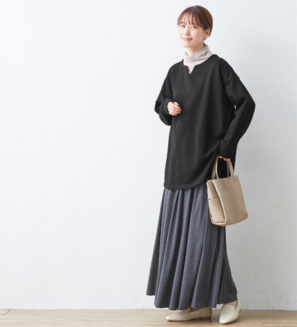 Viola e Viola（ヴィオラ エ ヴィオラ）の「あったか裏起毛キーネックゆるチュニック（チュニック）」｜ブラック