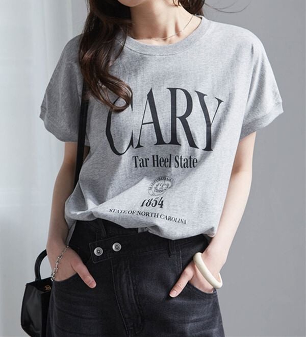 RANAN（ラナン）の「【汗シミ防止】カレッジロゴプリントT（Tシャツ）」｜詳細画像