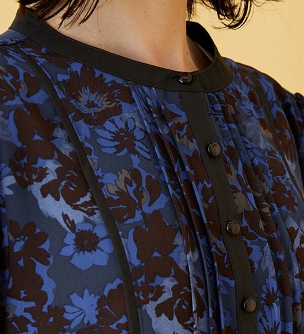 BELLUNA（ベルーナ）の「ビンテージ柄ピンタック使いワンピース（その他ワンピース）」｜詳細画像