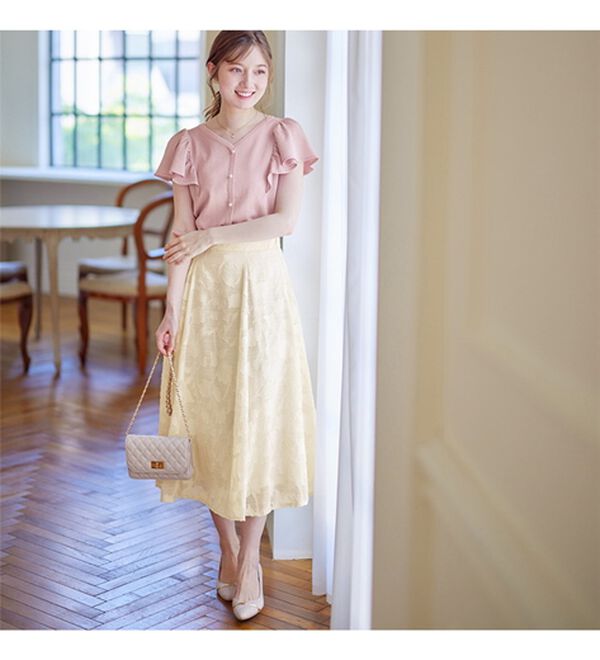 alotta（アロッタ）の「パール調ボタンフリル袖サマーニット【美人百花掲載】（ニット・セーター）」｜詳細画像