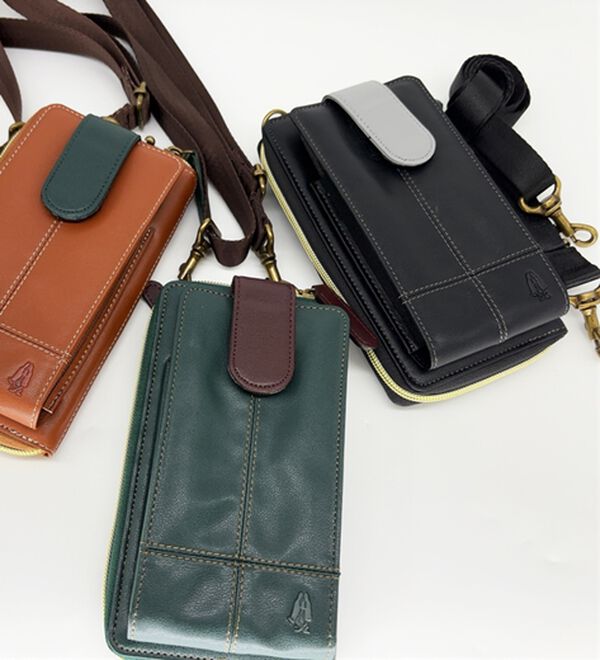 「＜ハッシュパピー＞大人のスマホ＆ウォレットポーチ（メンズショルダーバッグ）」｜詳細画像