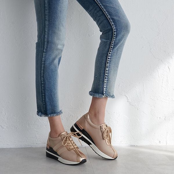 「４Ｅきらめきレースアップスニーカー（スニーカー）」｜詳細画像