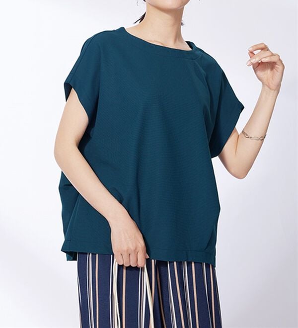 BELLUNA（ベルーナ）の「ミニワッフル素材裾タックプルオーバー（カットソー）」｜詳細画像