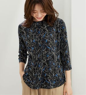 BELLUNA（ベルーナ）の「【接触冷感】冷感プリント７分袖プルオーバー（カットソー）」｜黒線花柄