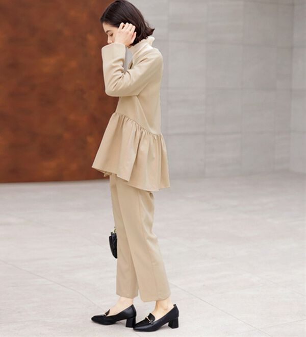 GeeRA（ジーラ）の「【2点セット】ペプラムジャケットセットアップスーツ（パンツスーツ）」｜詳細画像