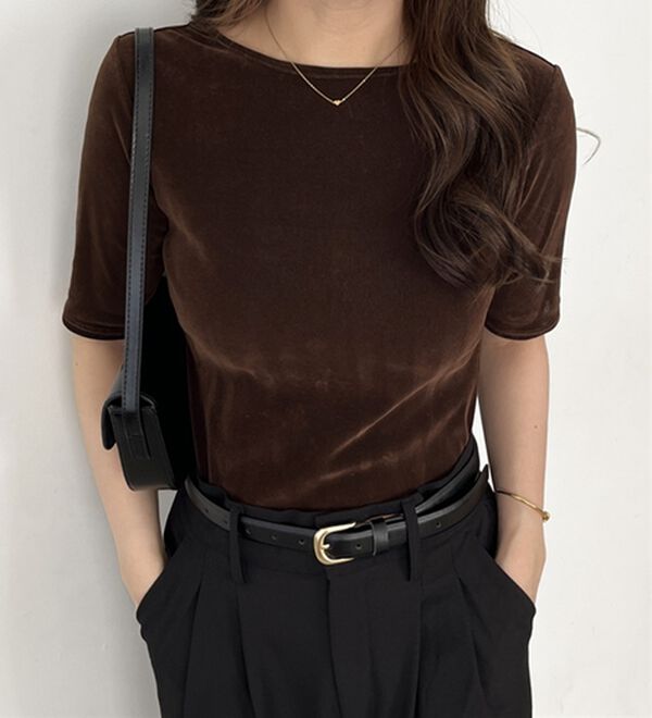 GeeRA（ジーラ）の「ベロアバックオープンカットソー（カットソー）」｜詳細画像