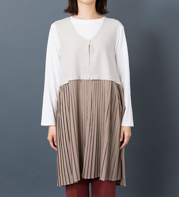 BELLUNA（ベルーナ）の「【Ｌａｇｒｉｌｕａ】異素材切替プリーツロングベスト（ジレ）」｜詳細画像