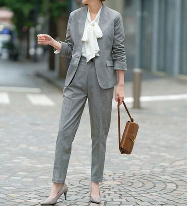 GeeRA（ジーラ）の「洗える！ストレッチカセットスーツ（その他ワンピース）」｜詳細画像