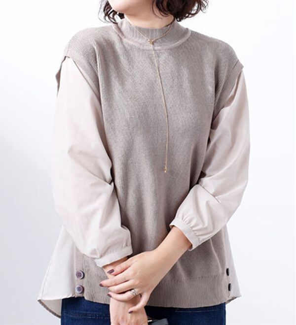 BELLUNA（ベルーナ）の「シャツレイヤード風ニットプルオーバー（ニット・セーター）」｜ベージュ系