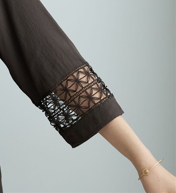 BELLUNA（ベルーナ）の「袖＆裾レース切替シャツチュニック（チュニック）」｜詳細画像