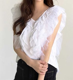GeeRA（ジーラ）の「シアーフリルブラウス（ブラウス）」｜ホワイト