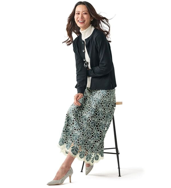 BELLUNA（ベルーナ）の「《秋風を感じたら》パールボタン使いニットカーディガン（ニットカーディガン）」｜詳細画像