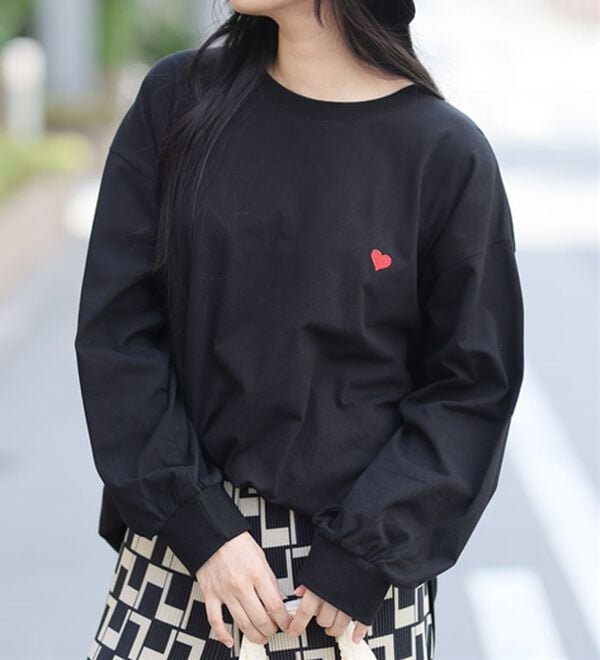 A HAPPY MARILYN（アハッピーマリリン）の「【Ｌ～８Ｌ／選べるデザイン】綿１００％ロングＴシャツ（Tシャツ）」｜Aタイプ／ブラック