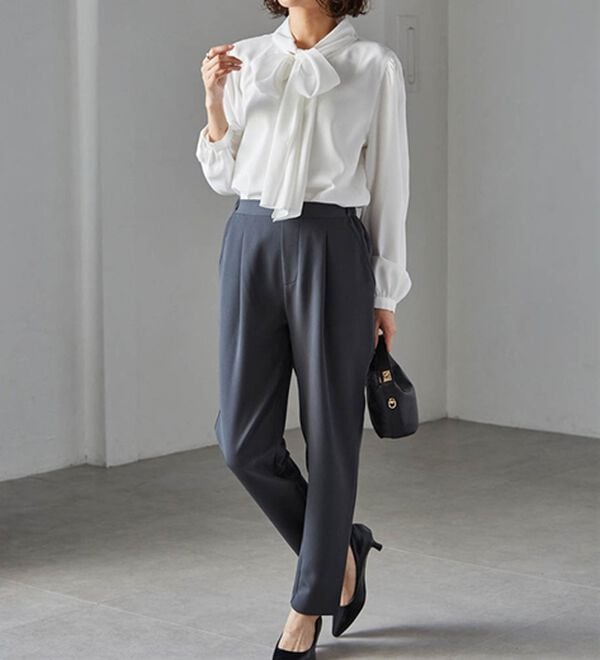 RANAN（ラナン）の「【選べる股下】美脚シルエットタックパンツ（フルレングスパンツ）」｜詳細画像