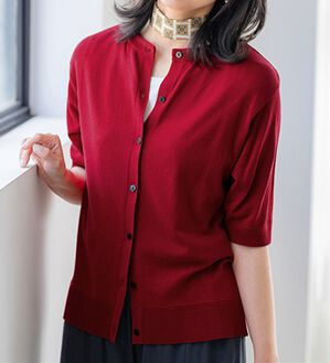 BELLUNA（ベルーナ）の「ヒンヤリ冷感！洗える５分袖カーディガン（ニットカーディガン）」｜レッド