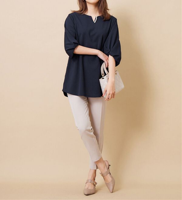 alotta（アロッタ）の「【４つの機能付】パール調ボタン付ねじり袖チュニック（チュニック）」｜詳細画像