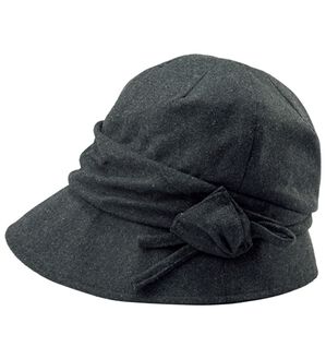 BELLUNA（ベルーナ）の「ウール混ボア２ＷＡＹ小顔魅せクロッシェ（帽子）」｜ブラック