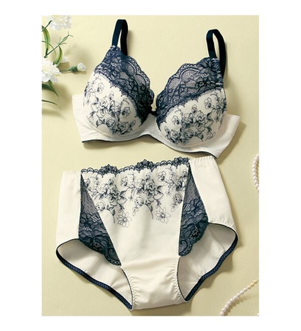 LAVIENNE（ラヴィエンヌ）の「【５色組】大人デザインのブラ＆ショーツ（ブラジャー＆ショーツセット）」｜詳細画像