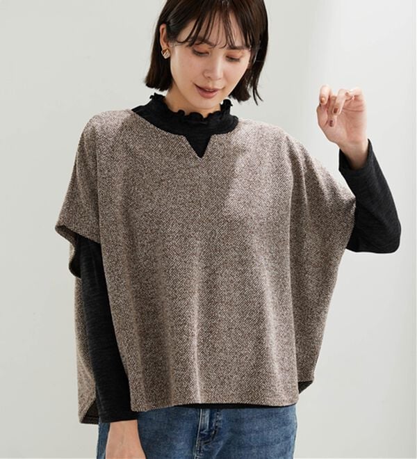 BELLUNA（ベルーナ）の「【2点セット】ブークレ素材ポンチョアンサンブル（アンサンブル）」｜詳細画像