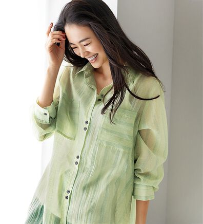 BELLUNA（ベルーナ）の「程よい透け感シアーストライププリントシャツ（シャツ）」