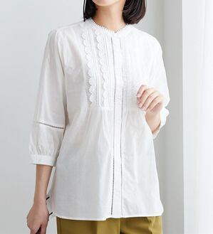 BELLUNA（ベルーナ）の「レース&times;ピンタック使いシャツチュニック（チュニック）」｜オフ白