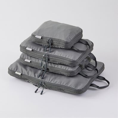 iellio（イエリオ）の「圧縮トラベルポーチ４点セット（その他日用品）」