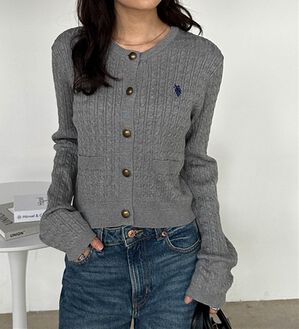 RANAN（ラナン）の「＜Ｕ．Ｓ．Ｐ＞ゴールド調ボタン刺繍ケーブルカーディガン（ニット・セーター）」｜グレー