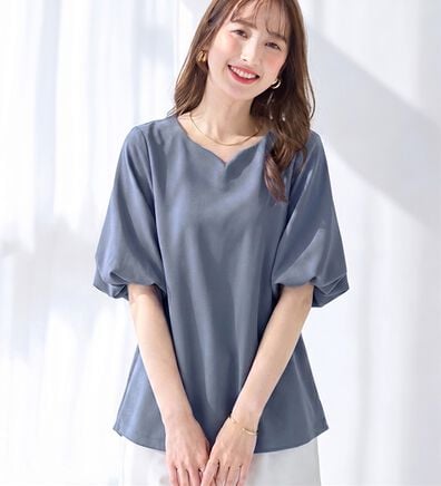 alotta（アロッタ）の「【接触冷感】パフ袖ハートネックブラウスＴシャツ（ブラウス）」