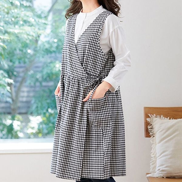 LAVIENNE（ラヴィエンヌ）の「【３着組】そのままお出かけ！エプロンワンピース（エプロン）」｜詳細画像