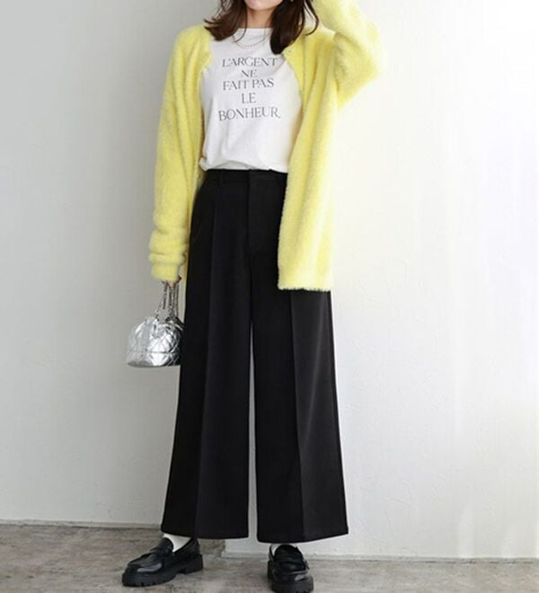 Pierrot（ピエロ）の「カット起毛ピンタックワイドパンツ（ワイドパンツ・ガウチョ）」｜詳細画像