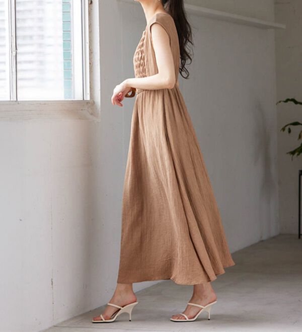 RANAN（ラナン）の「ひんやり！シャーリング風デザインロングワンピース（ロングワンピース）」｜詳細画像