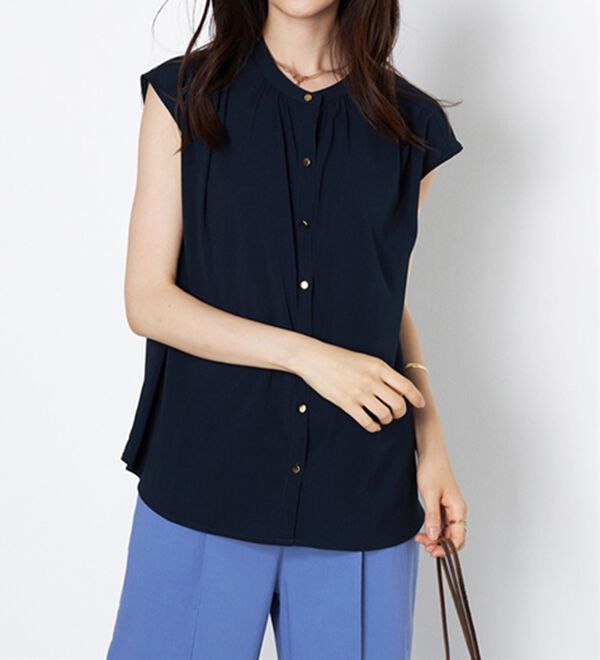 BELLUNA（ベルーナ）の「ギャザー使いフレンチスリーブブラウス（ブラウス）」｜詳細画像