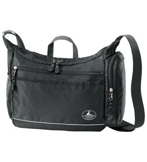 「＜キャプテンスタッグ＞旅行に最適！多機能軽量ショルダー（メンズショルダーバッグ）」｜ブラック